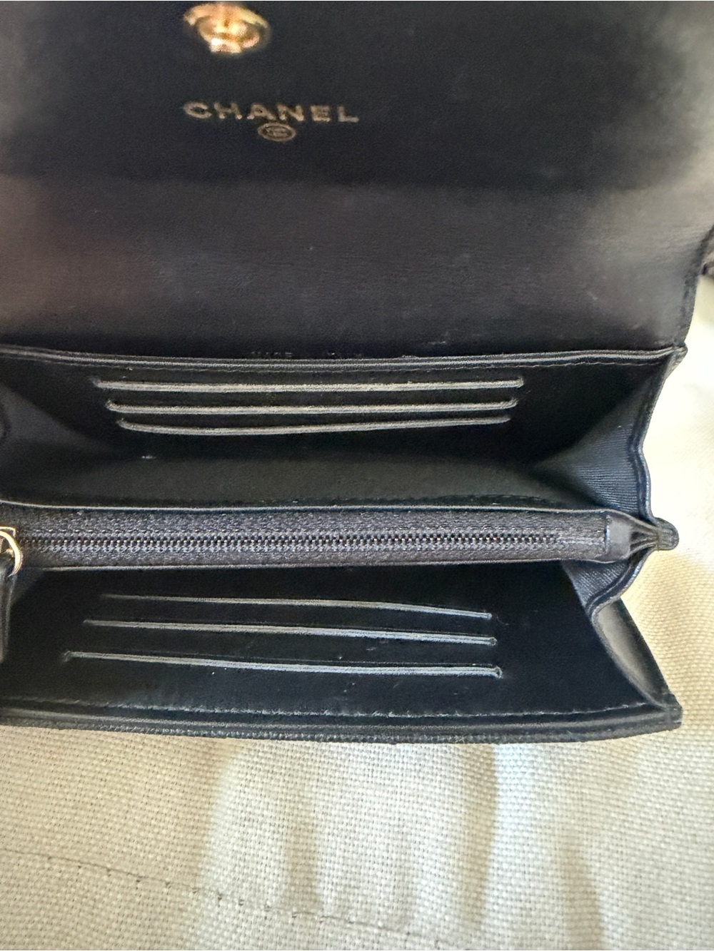 Authentic CHANEL Filigree Caviar Compact Wallet - Picture 14 of 16